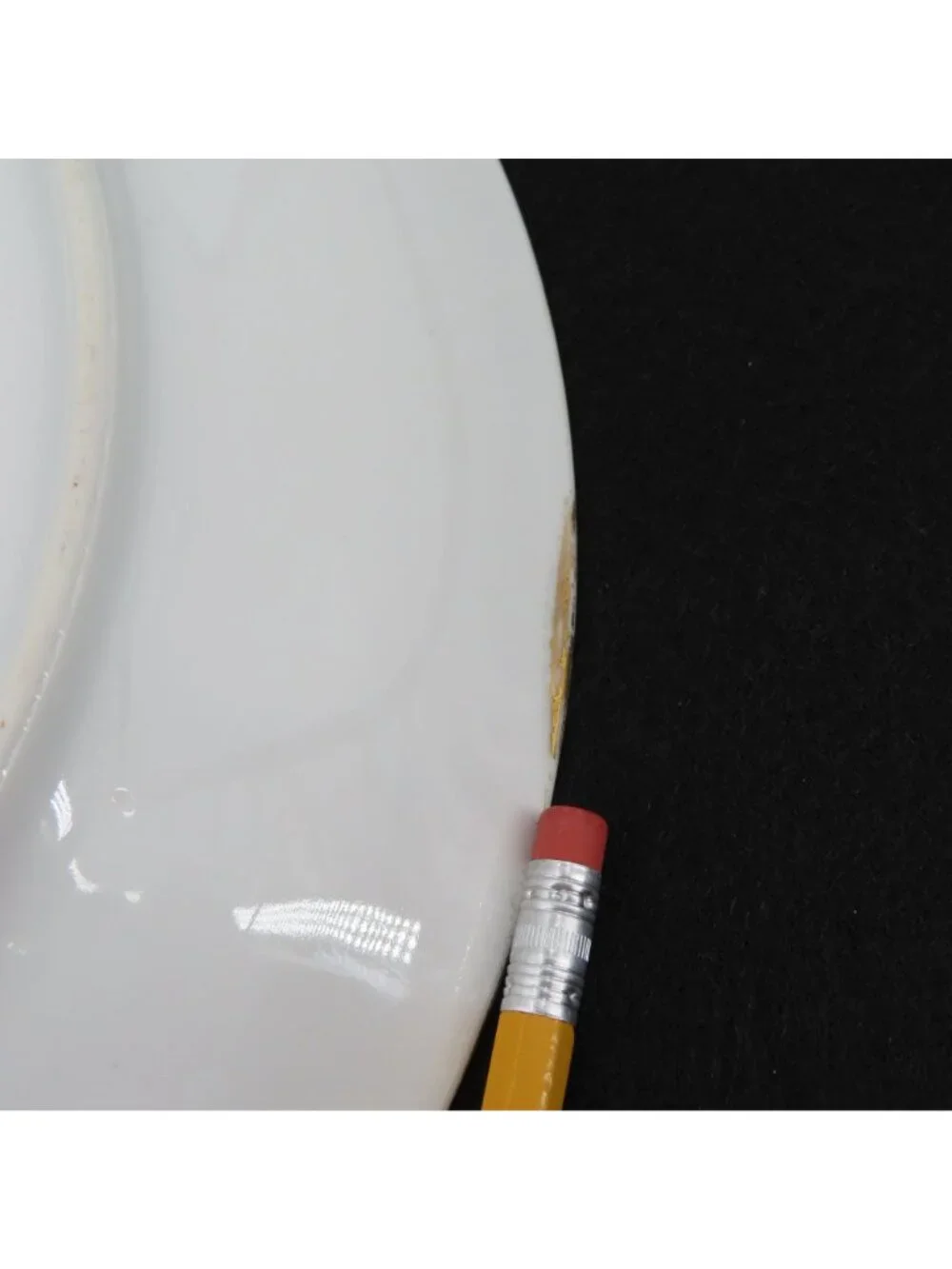 Hutschenreuther Selb Bavaria 10.6in B Gold Monogram Initial Solid White Plate